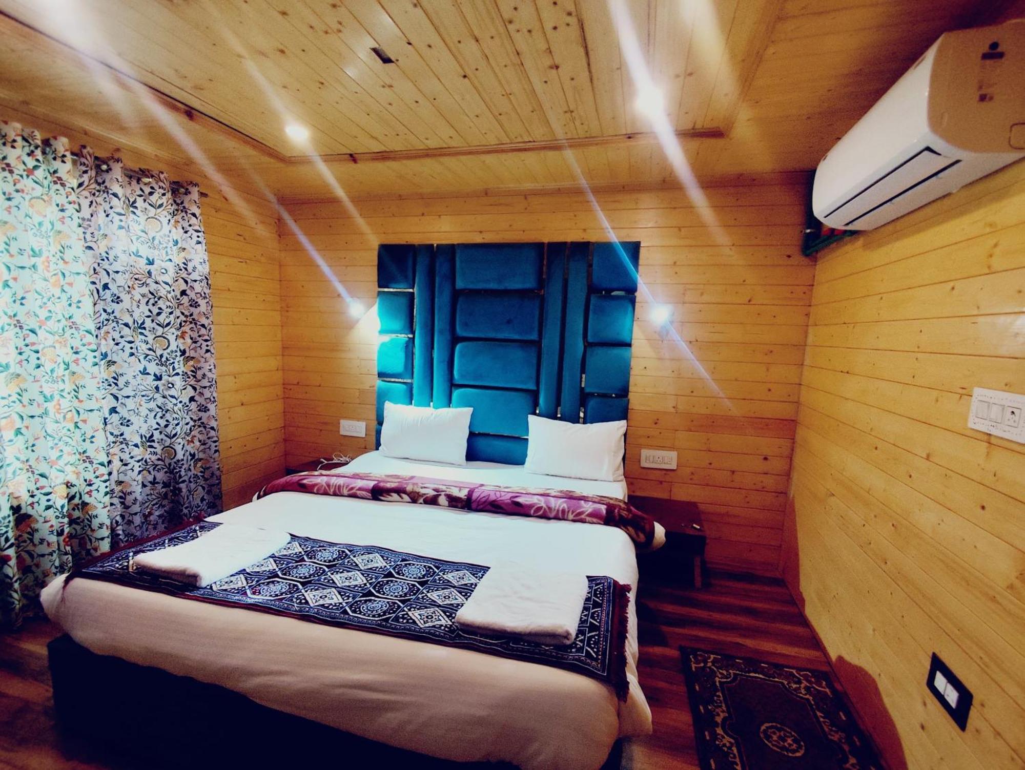Birdsong Villa Pahalgam Exterior photo